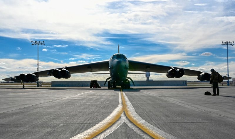 Boeing kicks off US Air Force B-52 bomber radar upgrade
