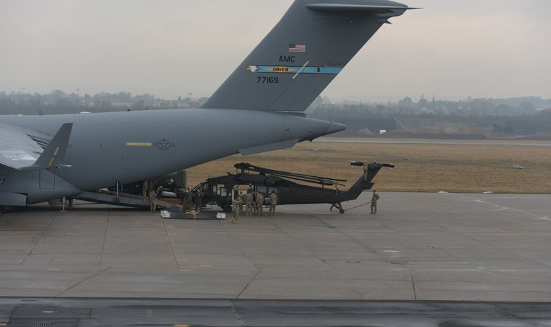 US Army’s 12th CAB receives three UH-60Ms