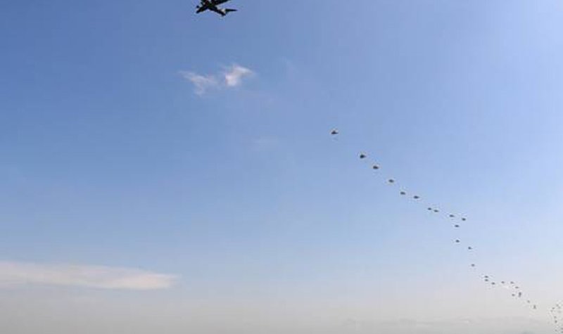 A400M in paratrooper testing