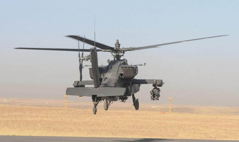 British Army keen to push new Apaches into MUM-T role