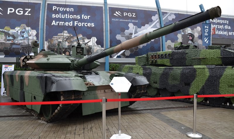 MSPO 2017: Polish T-72 upgrades on display