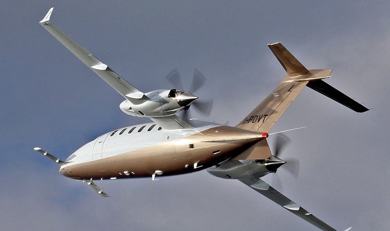 Italy signs on for six P180 turboprops
