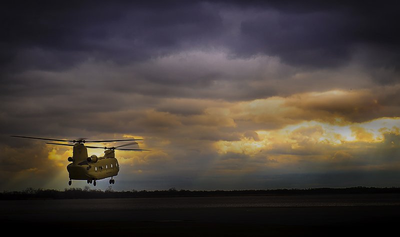 Spain orders complete electronic defence suite for Chinooks