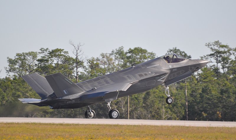 USAF selects builder for second phase of F-35 reprogramming lab