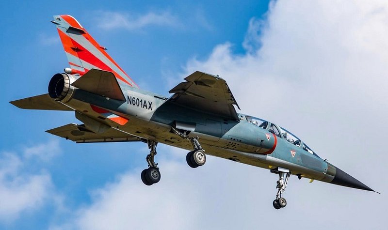 Mirage F1 takes to the skies in Texas