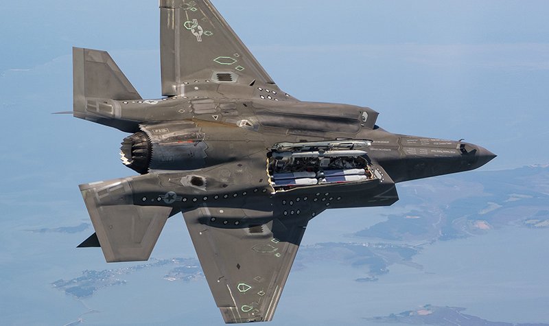 Raytheon places weapons upgrades at the heart of air dominance (Studio)