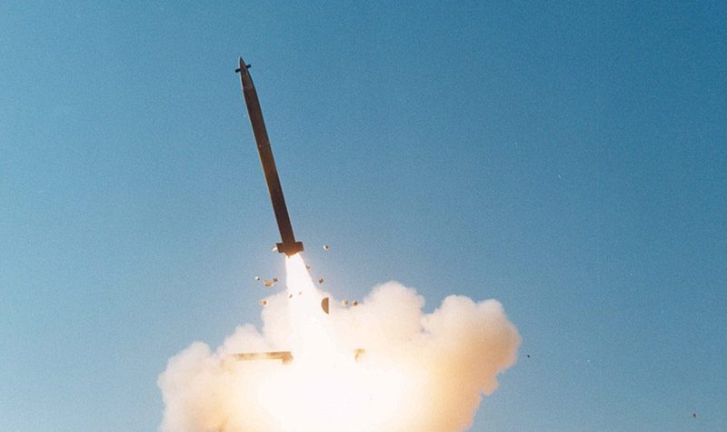 Lockheed to develop modular pod for GMLRS rockets
