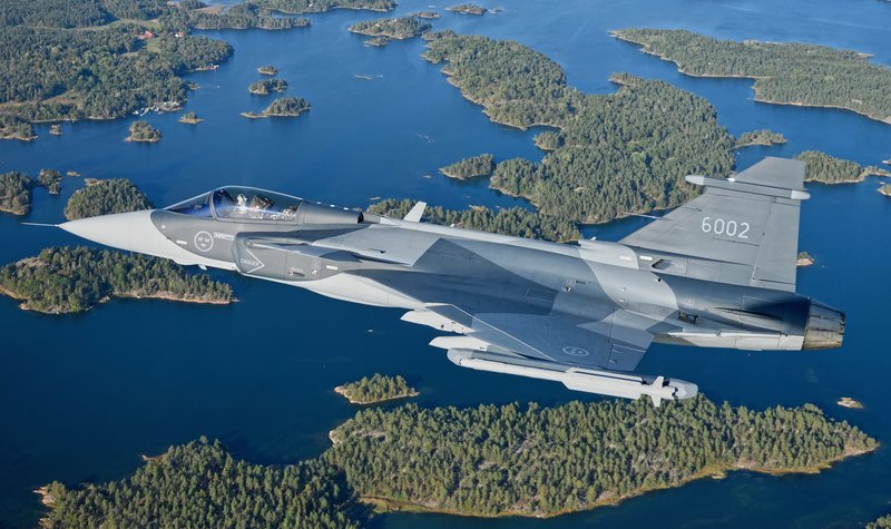 Aeronautics dip takes shine off Q2 sales growth for Saab