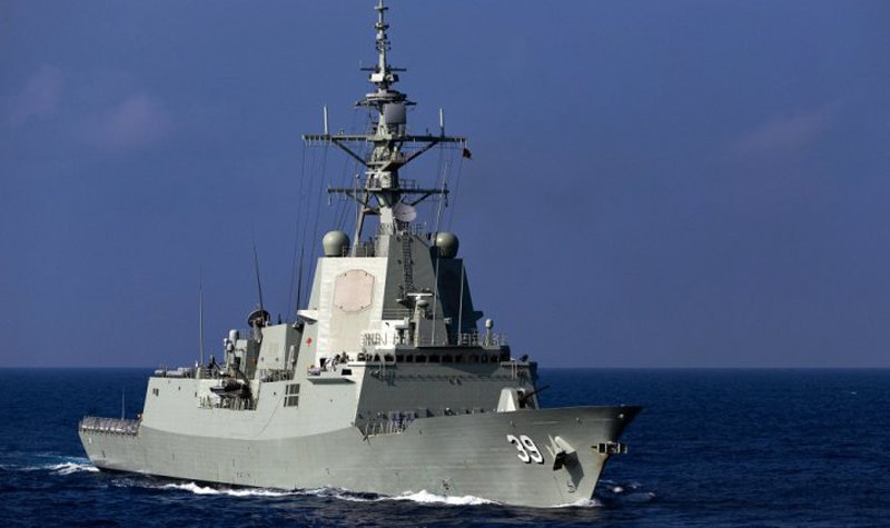 HMAS Hobart trains with JMSDF