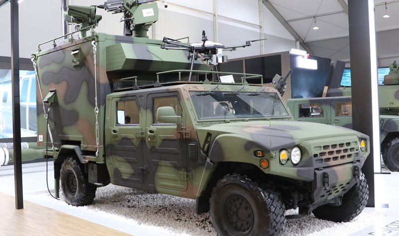 Hyundai WIA demos prototype weapons based on KLTV chassis