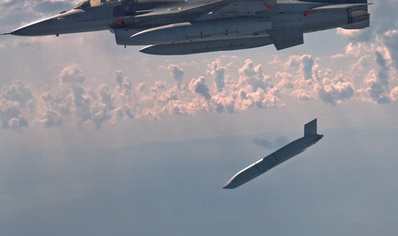 US orders Lot 20 JASSM-ER missiles