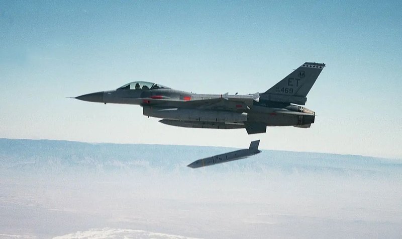 Poland secures mega missile order for $3.5 billion on 25th NATO anniversary