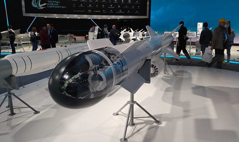 Russia showcases new bunker-buster