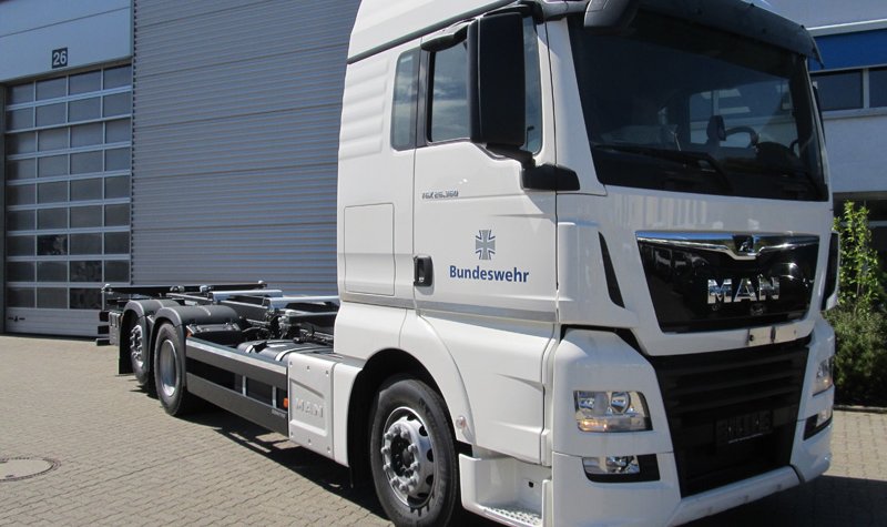 Bundeswehr receives driver training trucks