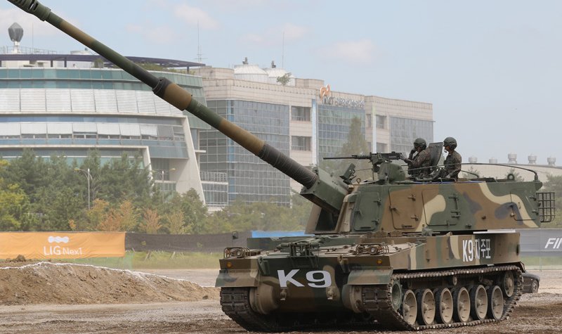 Australia resuscitates howitzer ambitions