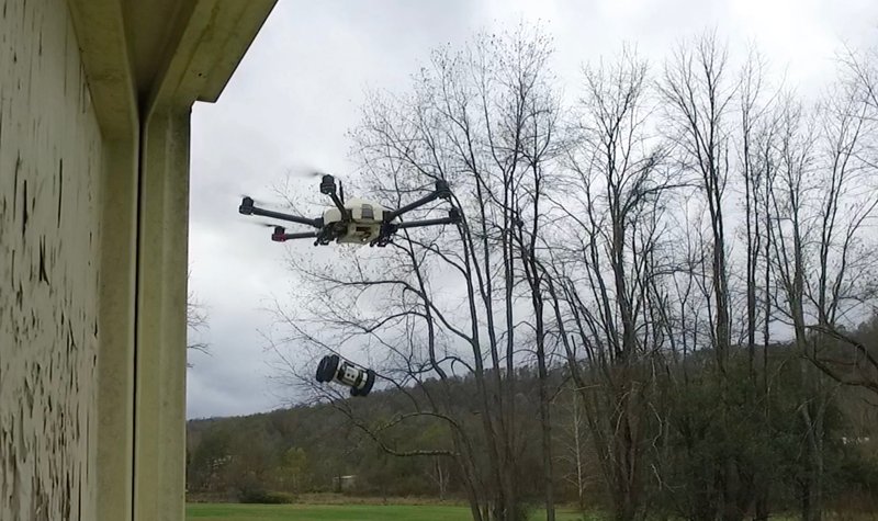 Roboteam lets loose flying robot