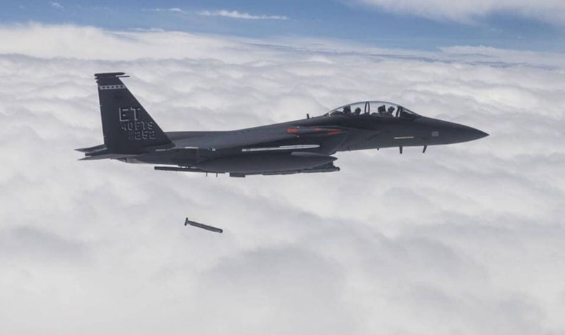 Raytheon expands air missile production and announces successful use of StormBreaker from F-35C