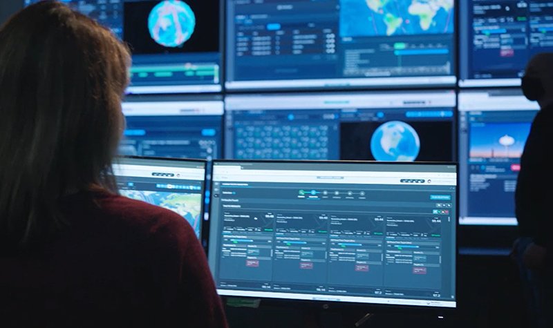 Making sense of the data through satellite ground systems (Studio)