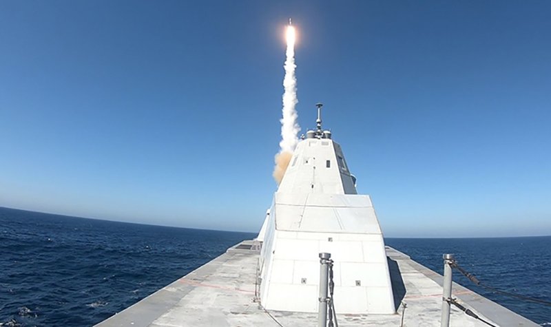 USS Zumwalt uses Mk-57 VLS in first live test
