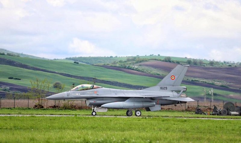 Romania receives three more F-16 fighters from Norway