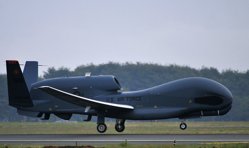 Raytheon pitches common UAS controller