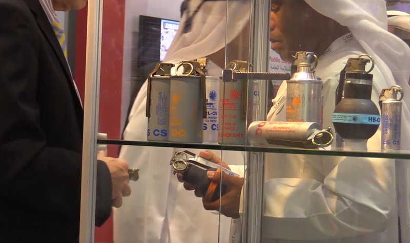 IDEX 2019: UAE stocks up on military kit (video)